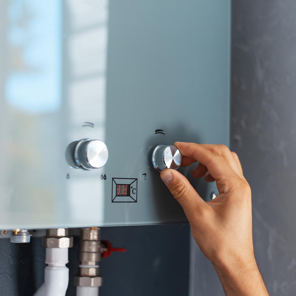 Tankless Water Heater Vs Tank - What's the Best Water Heater?