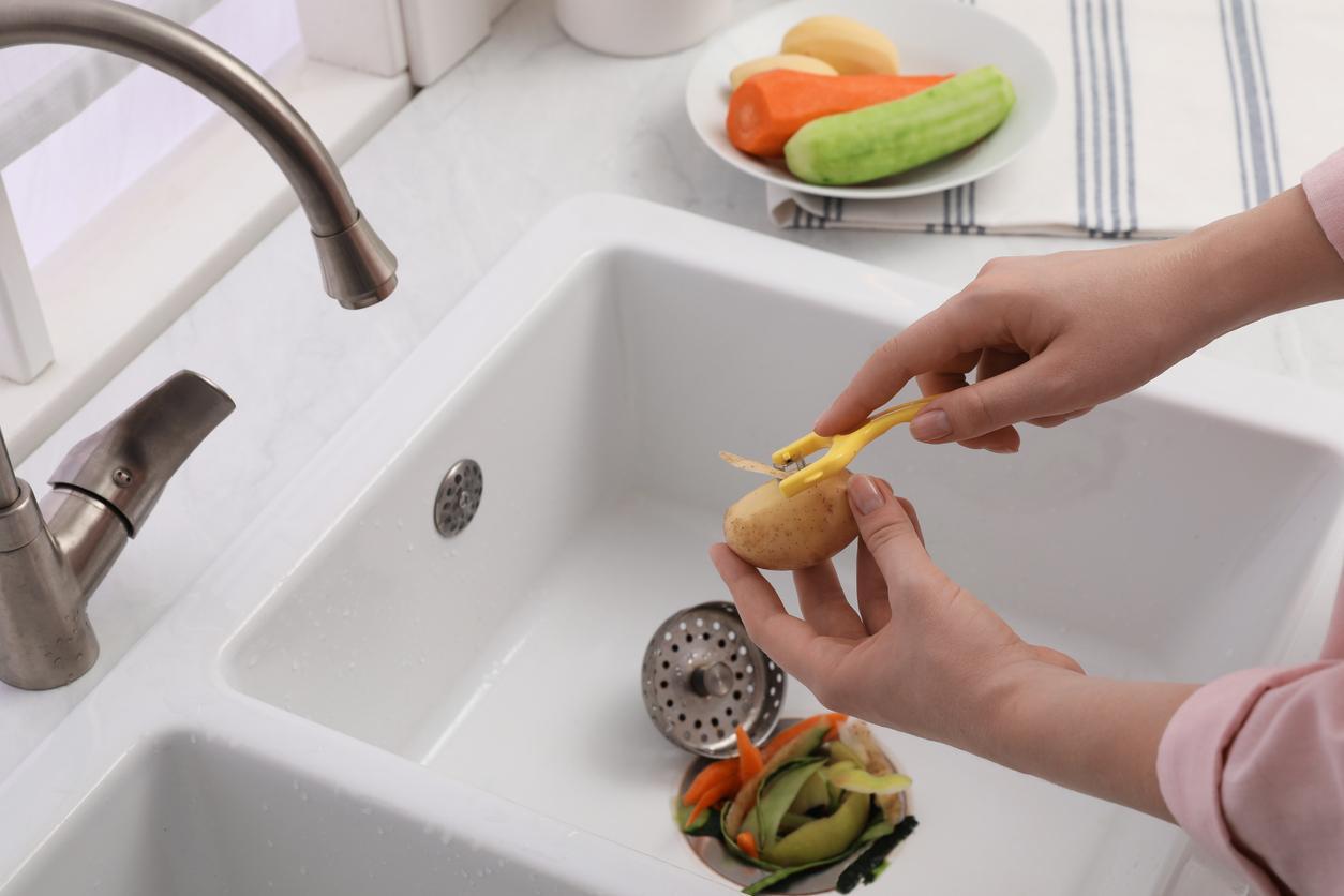 Why Is My Kitchen Sink Clogged?  Benjamin Franklin Plumbing Duncanville